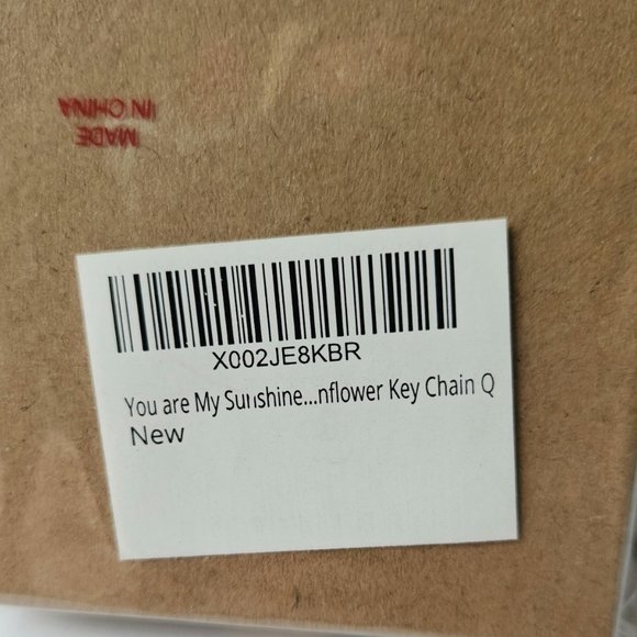 NWT You are my sunshine silver key chain with the letter Q - Picture 9 of 9